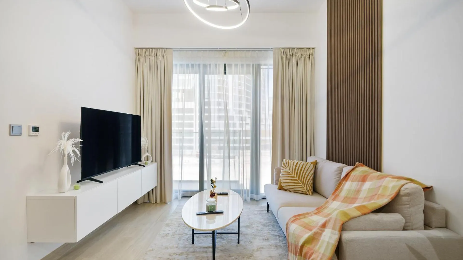 Comfortable 1 Bedroom In Meydan Near Downtown Dubai